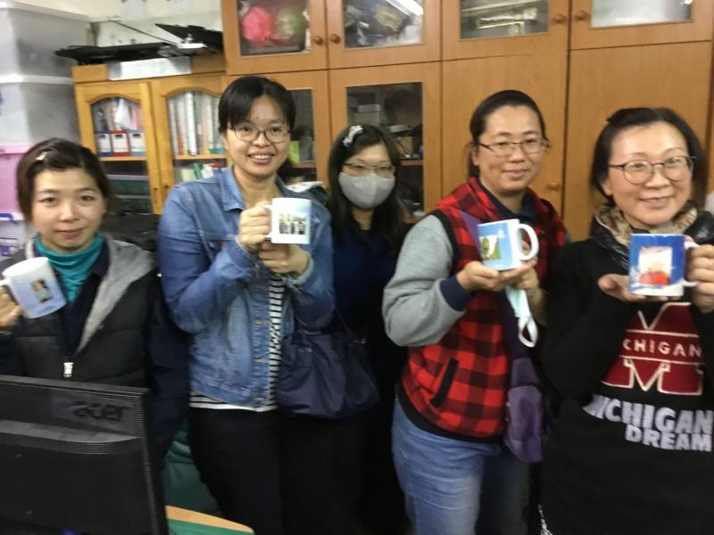 課程美編輸出設計馬克杯轉印圖案作品產出