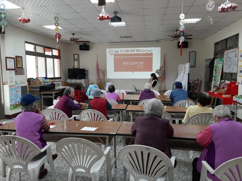 健康促進樂活學課程內容簡介及學員上課情形