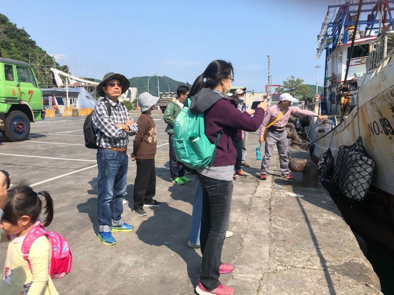 講師細細心解說在船隻的特色以介紹，船隻的種類與用途與補魚方式，早期船隻的種類與時代的變遷演變到現在的船隻的不同，讓每個對於船隻有豐富的知識。