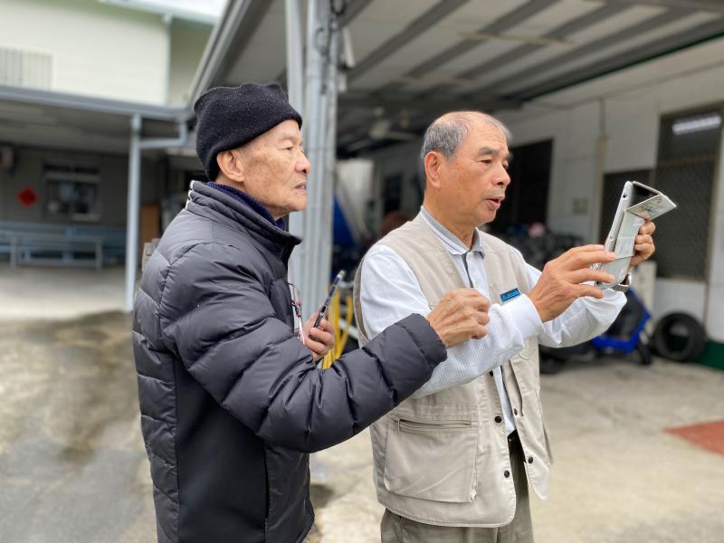 學員間互相指導提醒