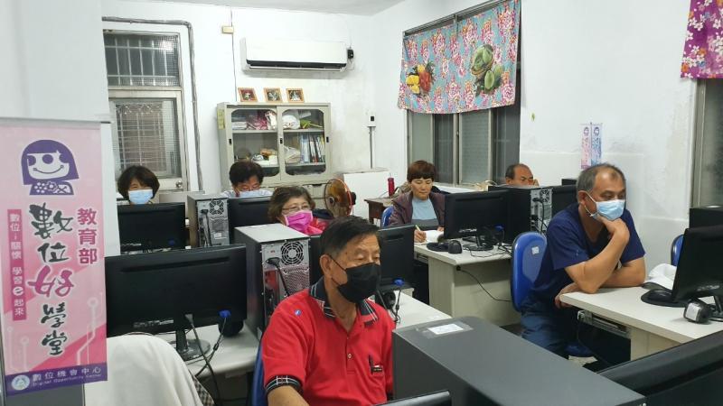 講師說明 剪輯軟體的影片之標題與文字特效之各類濾鏡效果特效