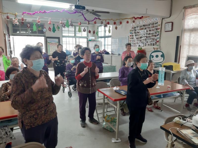 簡單的活腦手指操，可以預防減緩失智喔