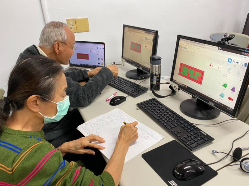 學員鑰匙圈設計製作。