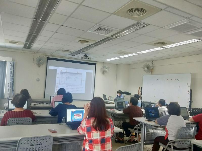 課堂上老師的講解