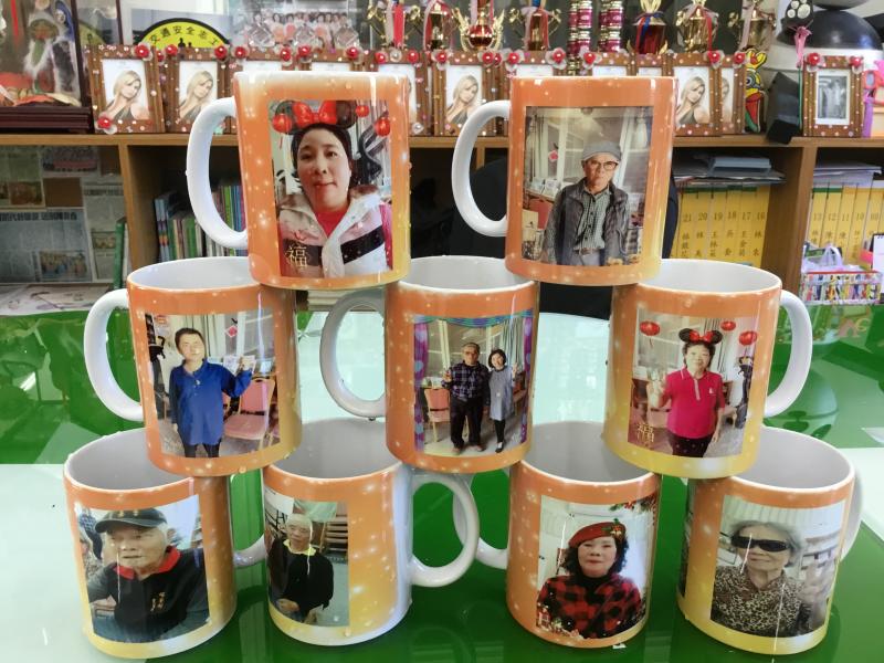 長者設計圖片美編轉印到馬克杯全體學員作品