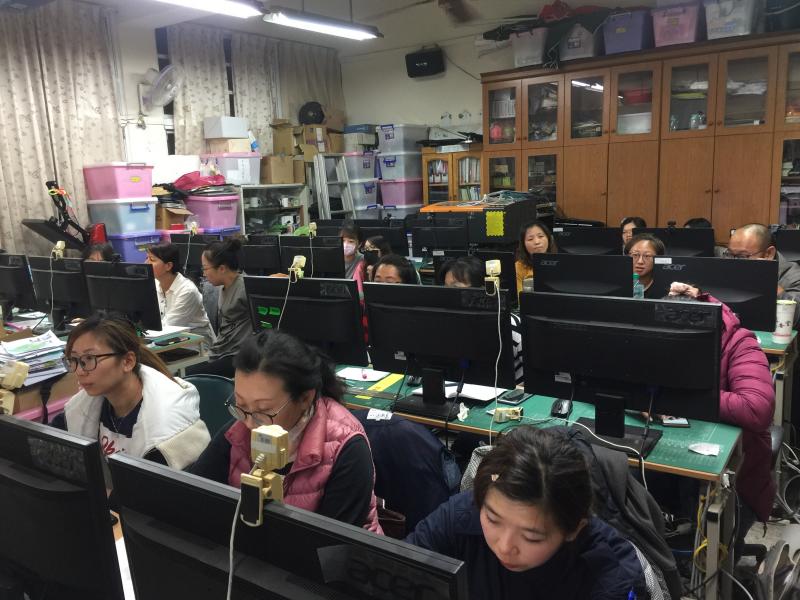 EXCEL函數的應用上課學習的畫面情形