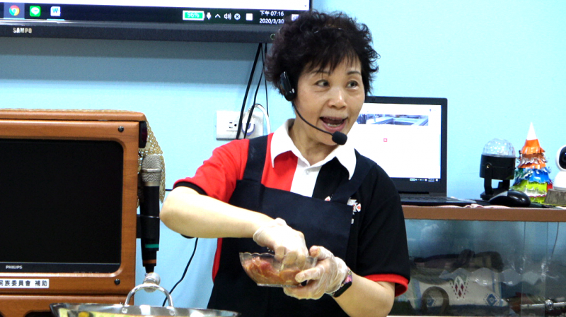 導師很有活力的教學。