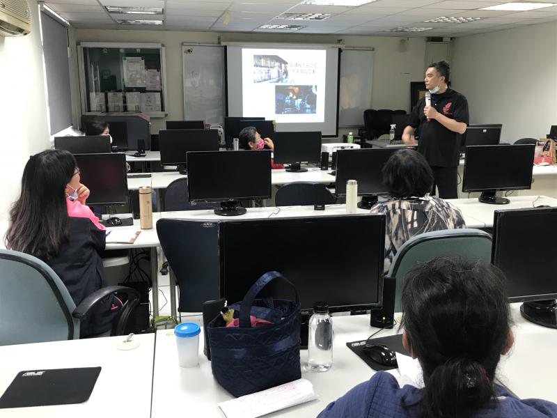 文星老師授課照
