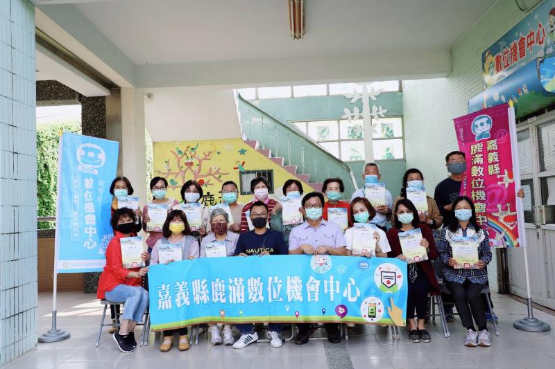 校長與學員合照