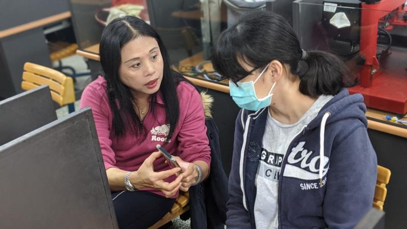 每位學員都用心學習老師教的