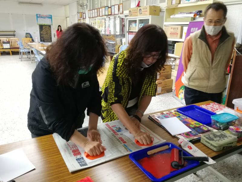 學員製作動畫人偶圖紙