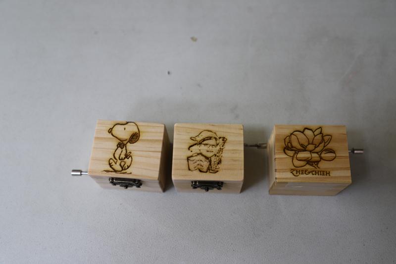 學員作品- 雷雕手搖音樂鈴