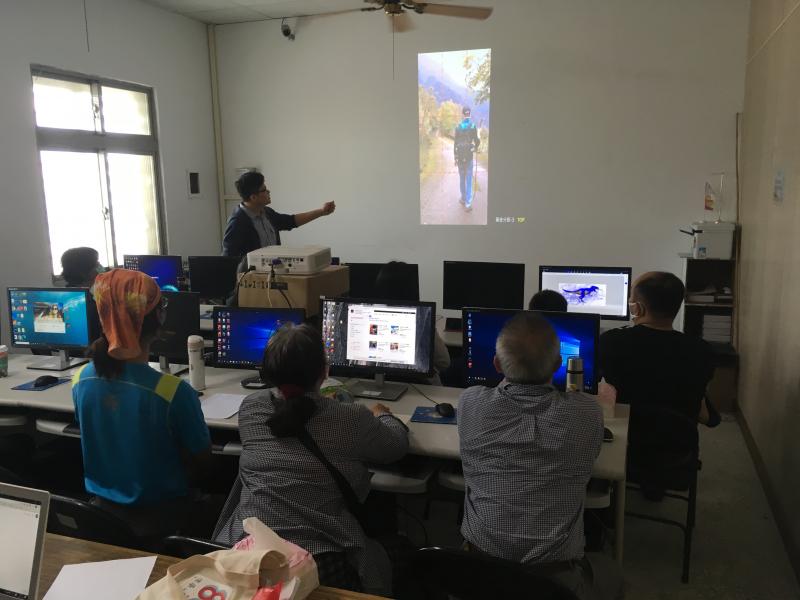 老師講解構圖技巧