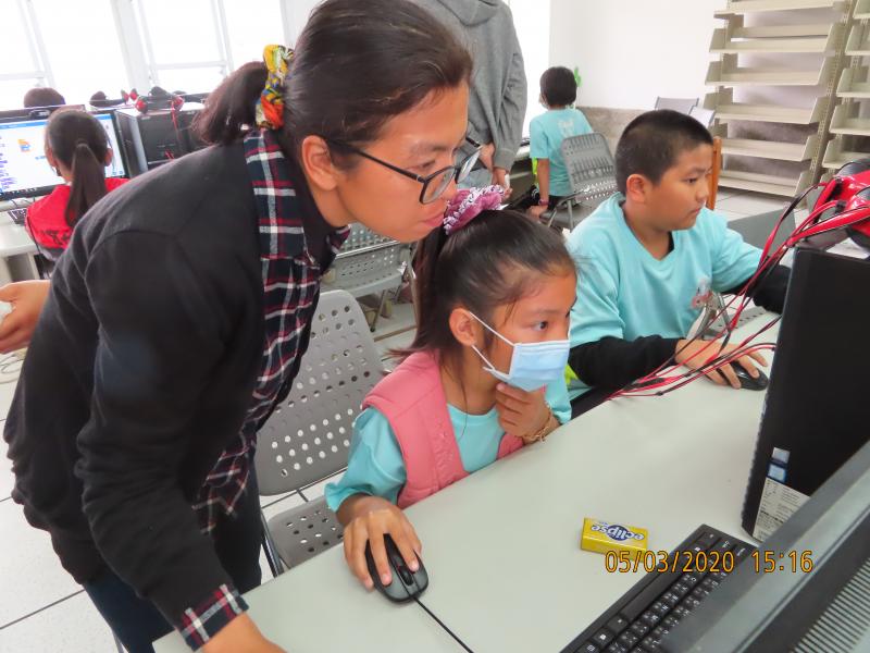 創作專案的過程中可以隨時預覽，並即時檢查、調整專案成果。超好玩!超即時!