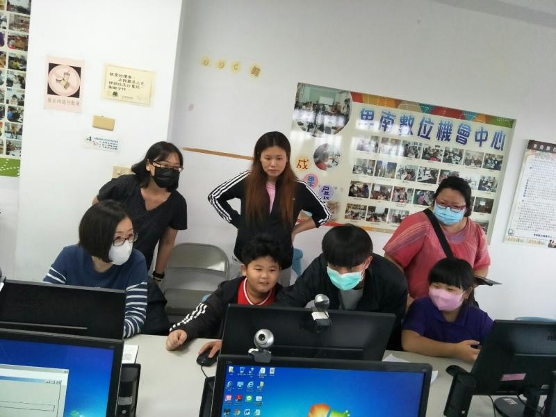 今天的繪畫零基礎入門手繪課程整個是非常輕鬆愉快又有療癒性質的實用電腦課