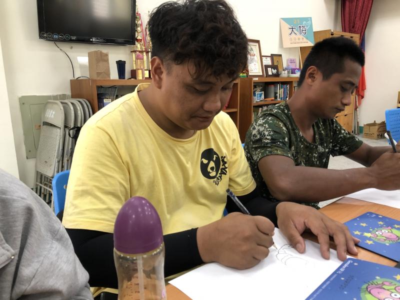 練習創造具有個人風格作品，無論在海報、網站及電子書都是很好的使用元素之一。