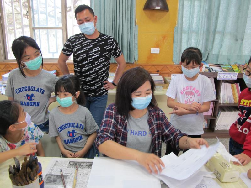 老師示範如何操作~