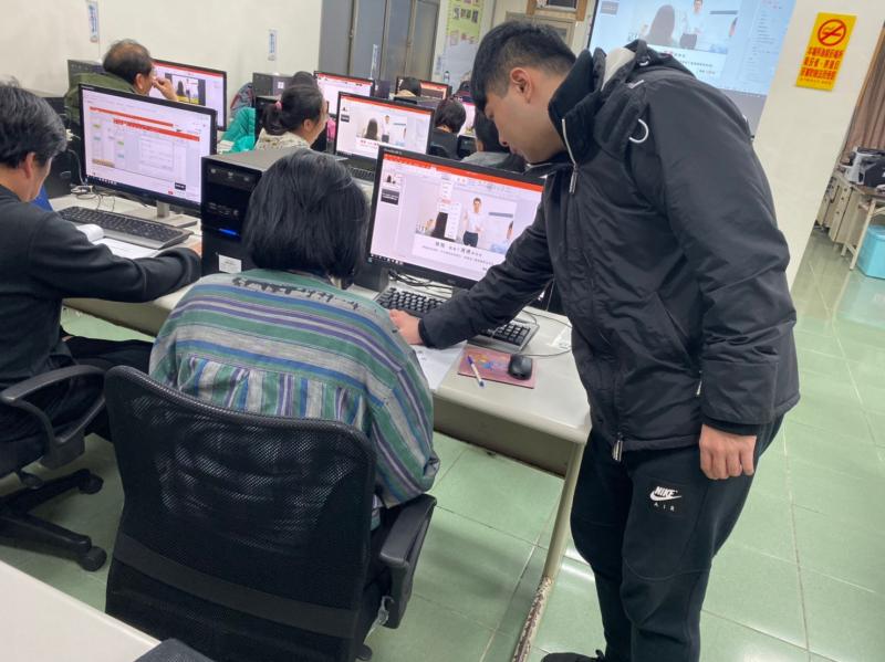 助教可以隨時幫助你排除困難~