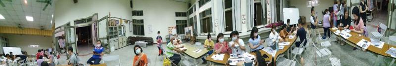 手機拍攝上課全景畫面.