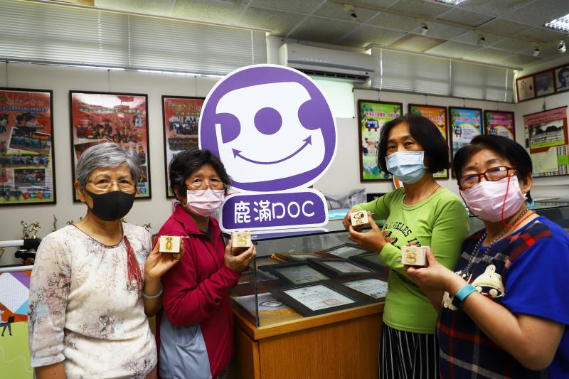 學員完成雕刻手搖音樂鈴