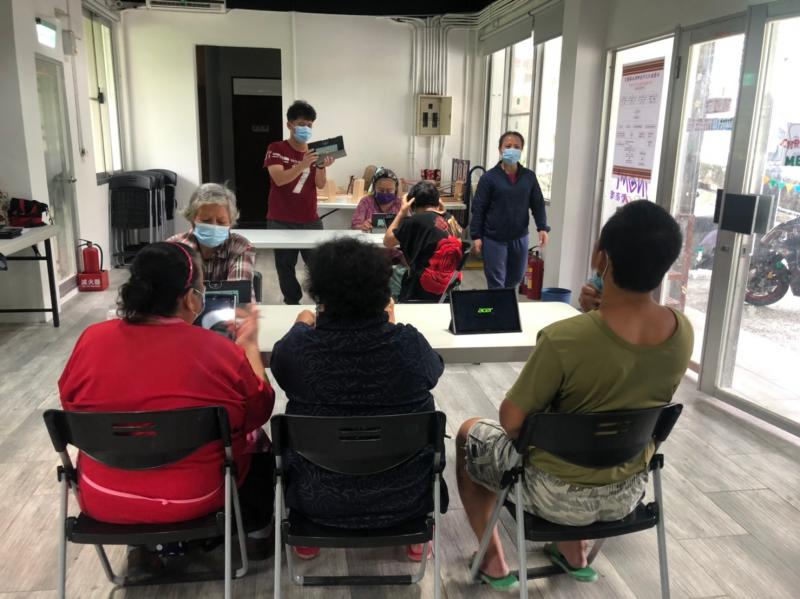 APP的教學課程，有許多運動手腦的互動