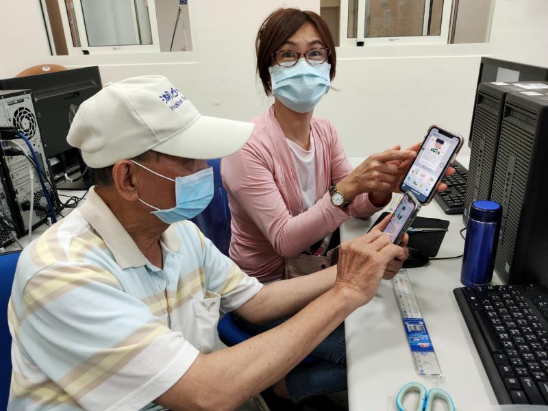 你看～我下載的對不對~裡面的資訊是啥？　我不太懂