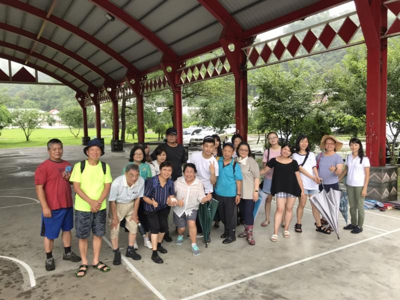 原本安排的野溪溫泉景點因為下大雨沒去成，大家還是覺得這趟用導航體驗的旅行很有趣。