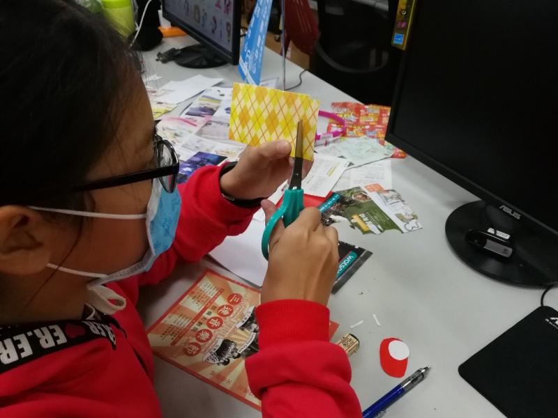 學員在講師的指導下，慢慢設計出自己的故事角色