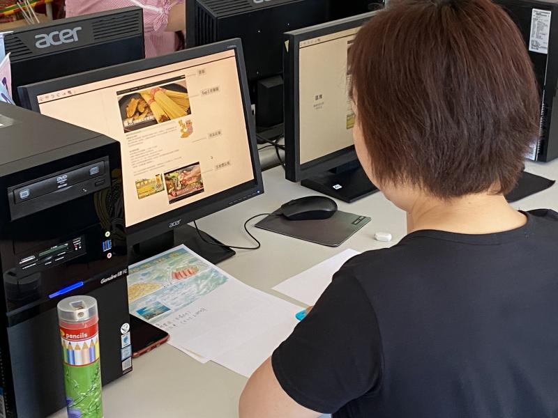 學員用心畫出網頁架構