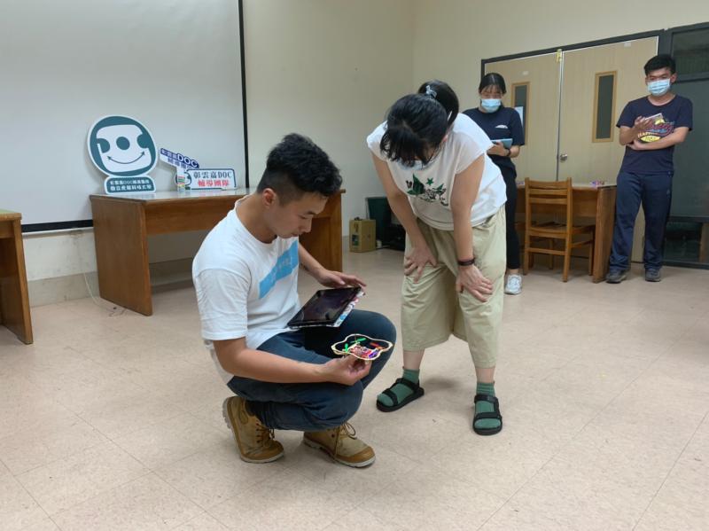 在地資訊應用師資培訓-四軸飛行器_準備啟動飛行