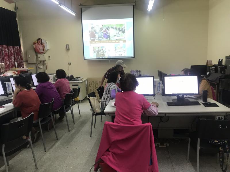 搜尋健康醫療資訊及下載口罩APP