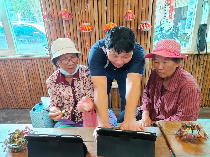 vuvu跟講師說不要換掉他的影片，這個好看。