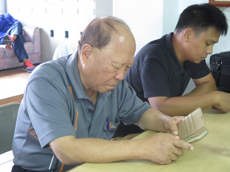 手機上網便可以連結商品訂單線上直接下單訂購。