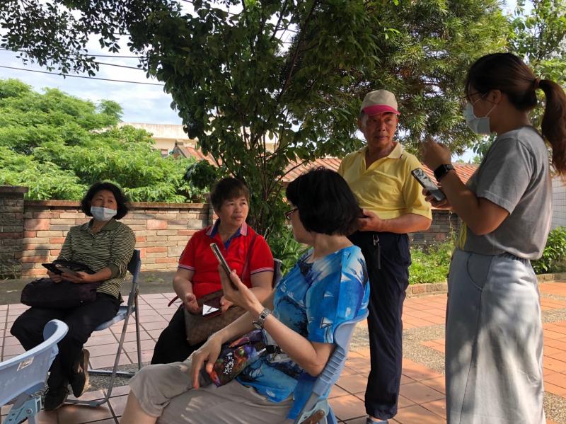 民眾向講師釐清不懂的地方