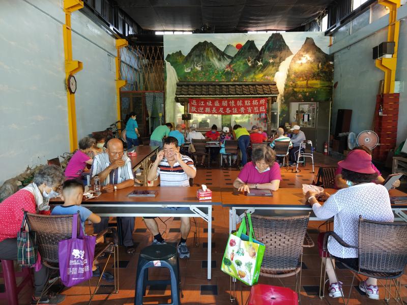 過江社區上課情形。