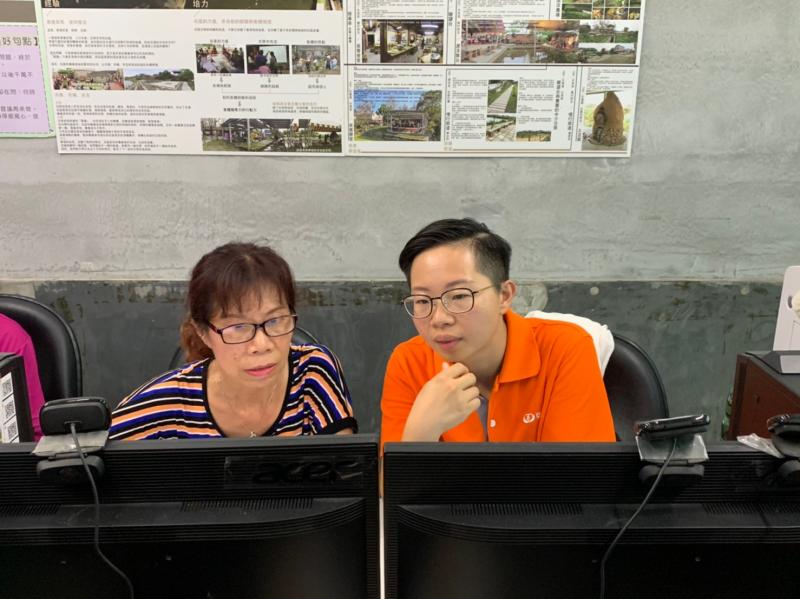 學員互相協助，共同學習