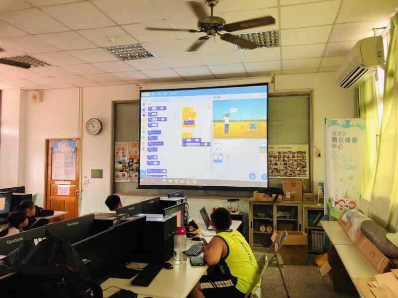 老師講解動畫原理及操作