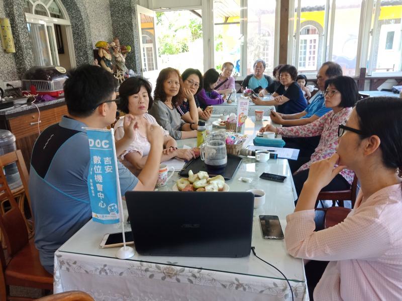 滿座學員的分班課