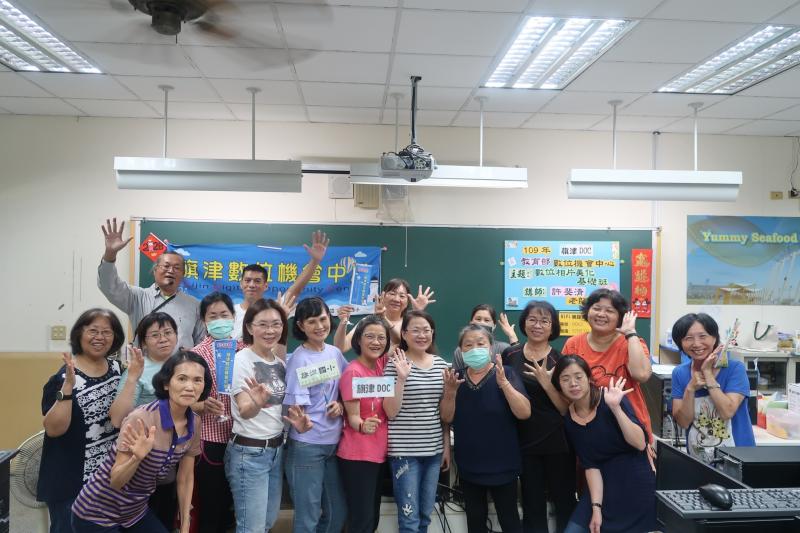 上過許老師課的都說讚，有無，"五"~~~