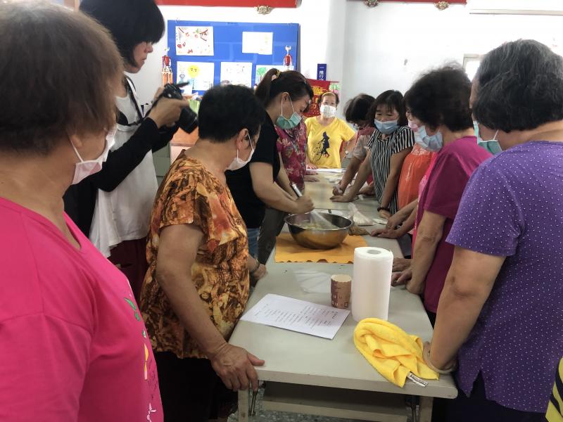 老師示範製作過程