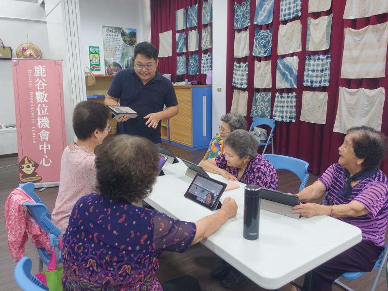 老師與學員的互動情形