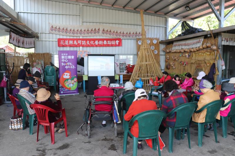 馬可認上課照片