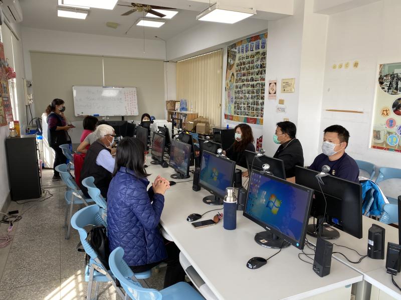 拍攝前，先在DOC教室講解拍攝內容及技巧