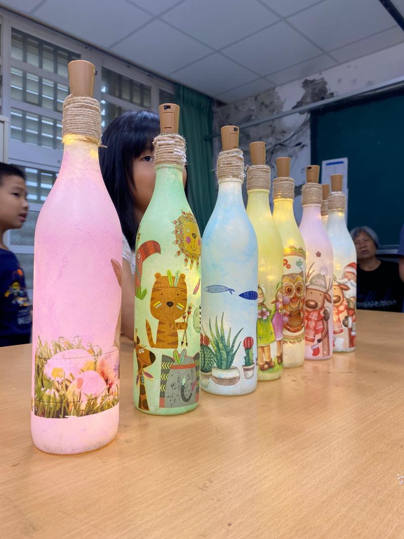 輔導團特色課程-行動DOC_親子學習拍，搭配學習拍出有質感的商品照，提高銷售機會