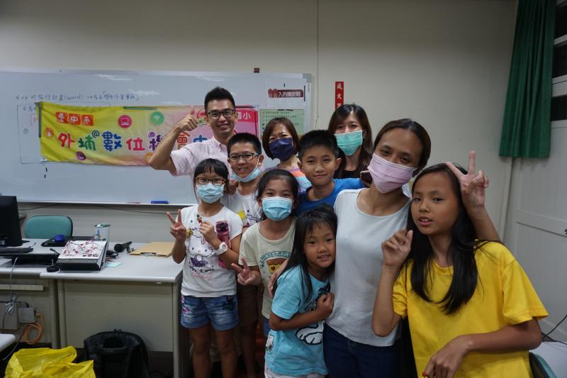 家長帶小孩一起來親子學習