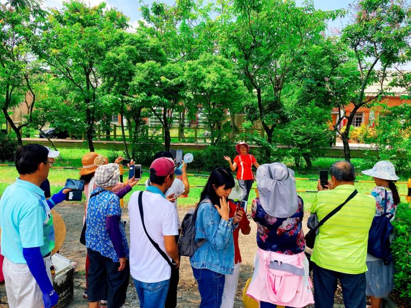 學員們學習如何掌鏡以及捕捉畫面