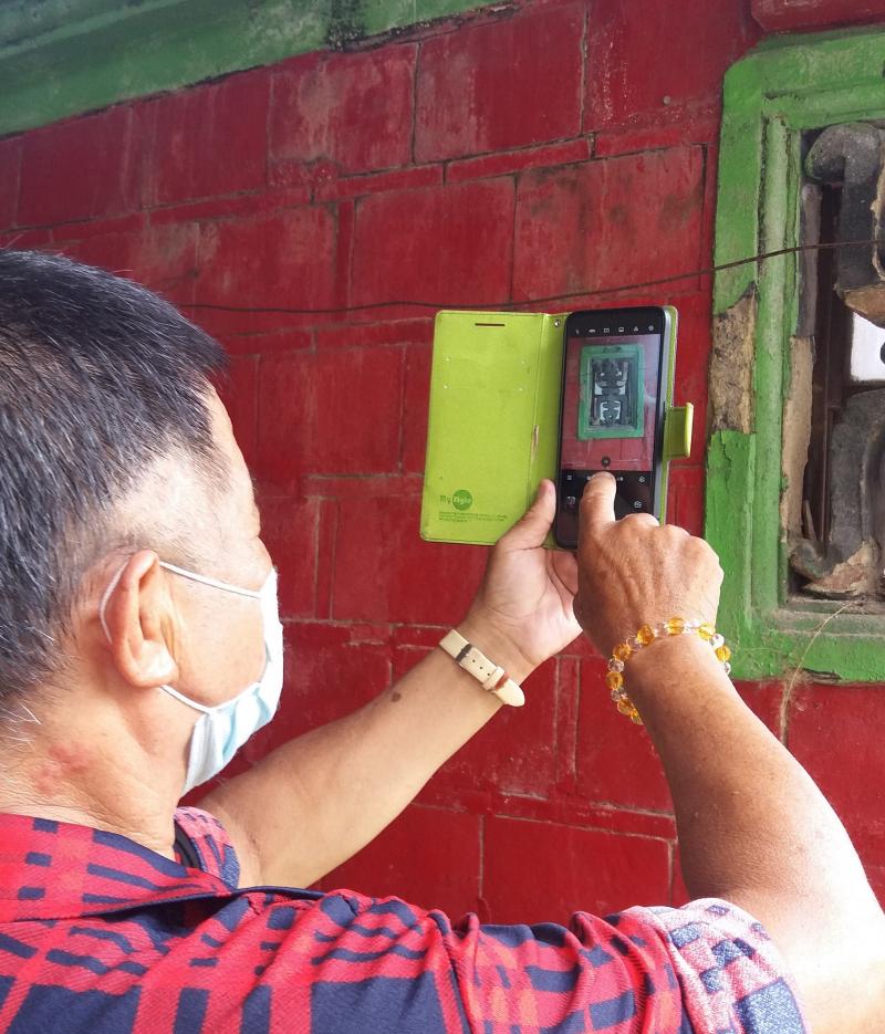 用手機紀錄古厝窗花