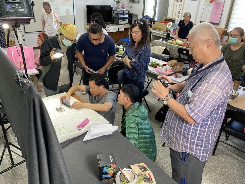 老師講解拍攝技巧