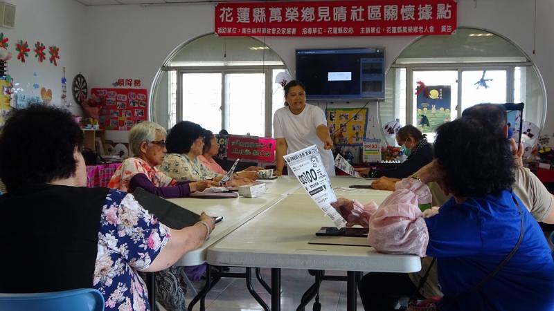 導師課前說明課程進行方式。