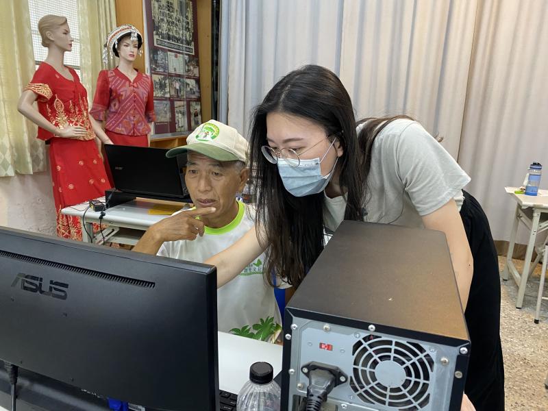 學員對於操作熟悉度與吸收程度，有所差異，部分學員須單獨指導。